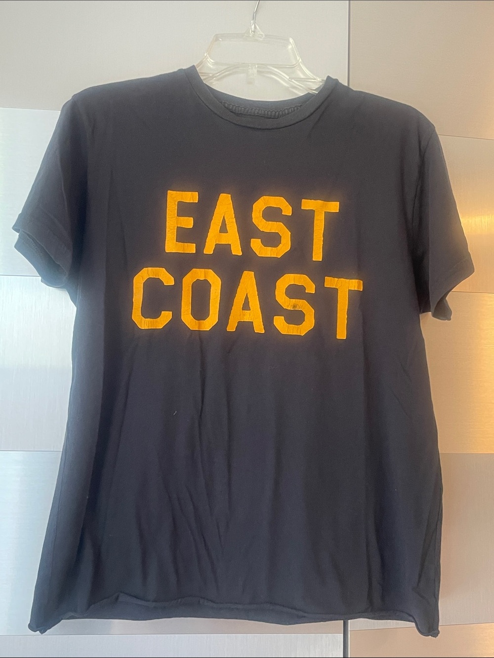 Retrobrand East Coast Distressed Graphic Tee in Black and Yellow Size Small